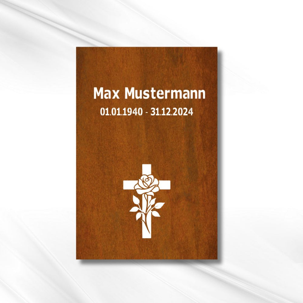 Gedenktafel mit Kreuz & Rose – personalisierbar aus Metall